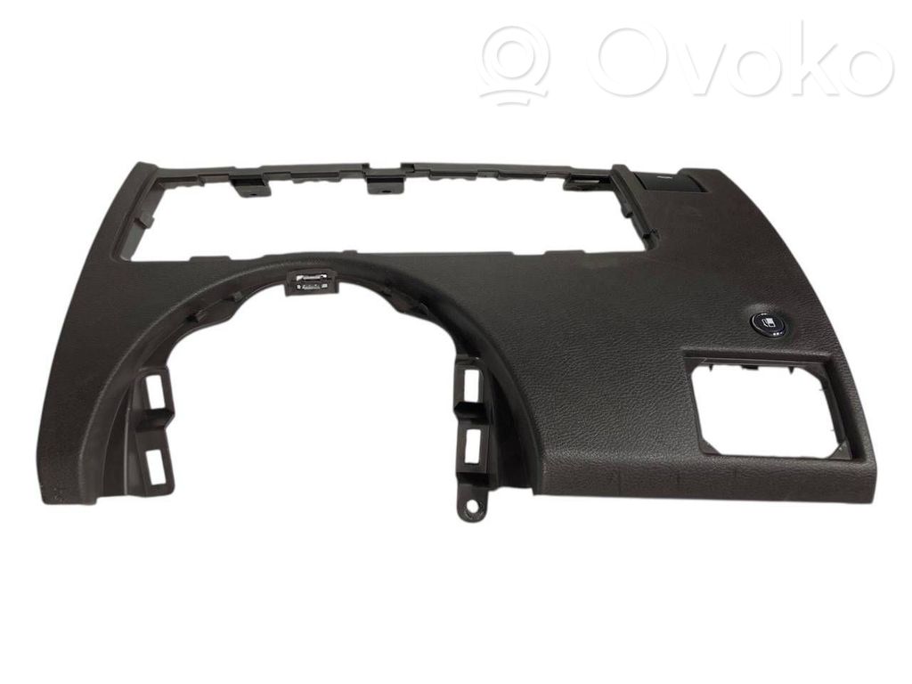 Paneļa dekoratīvās apdares vairogs (apakšējais)