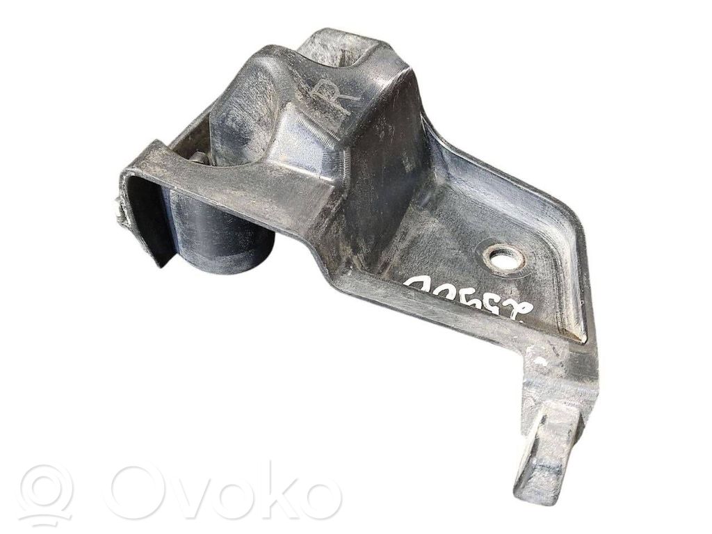 Aizmugurējā bufera montāžas kronšteins