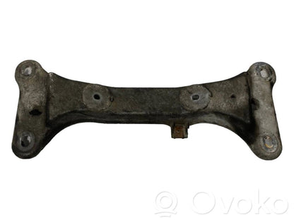 Dzinēja nostiprināšanas stiprinājums-kronšteins