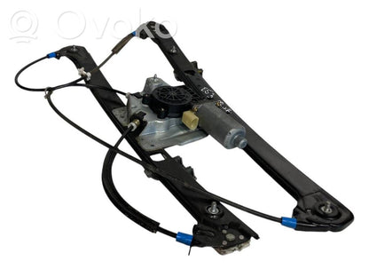 Priekšpusē elektriskā loga pacelšanas mehānisma komplekts