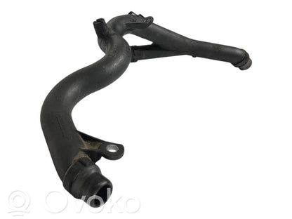 Caurulīte (-es) / šļūtene (-es)