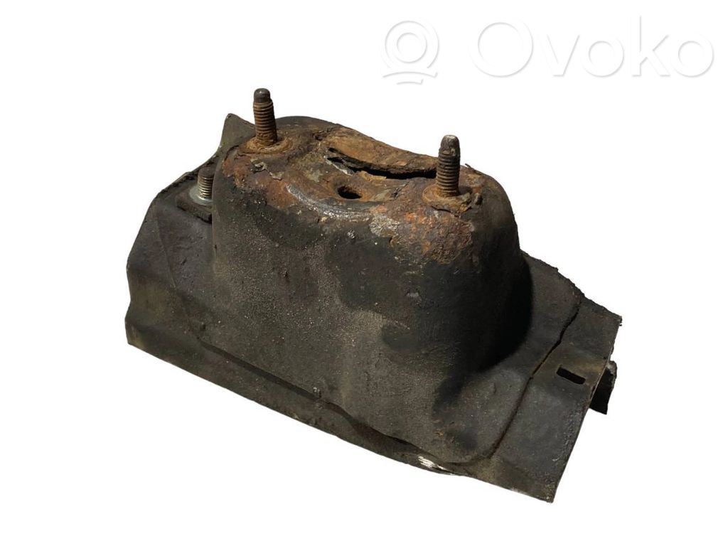 Крепление стабилизатора (переднее)