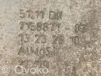 Priekšpusē bampera sija / balka