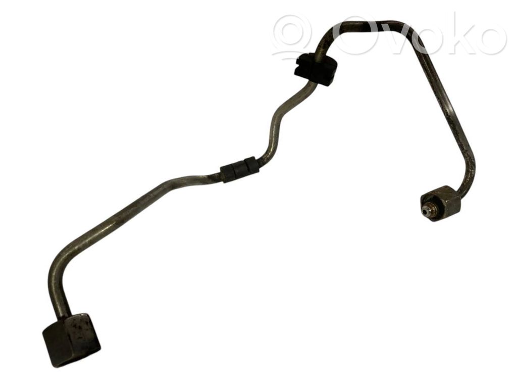 Degvielas caurulīte (-es)