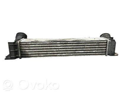 Starpdzesētāja radiators