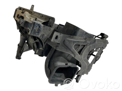 Priekšējā luktura turētājs