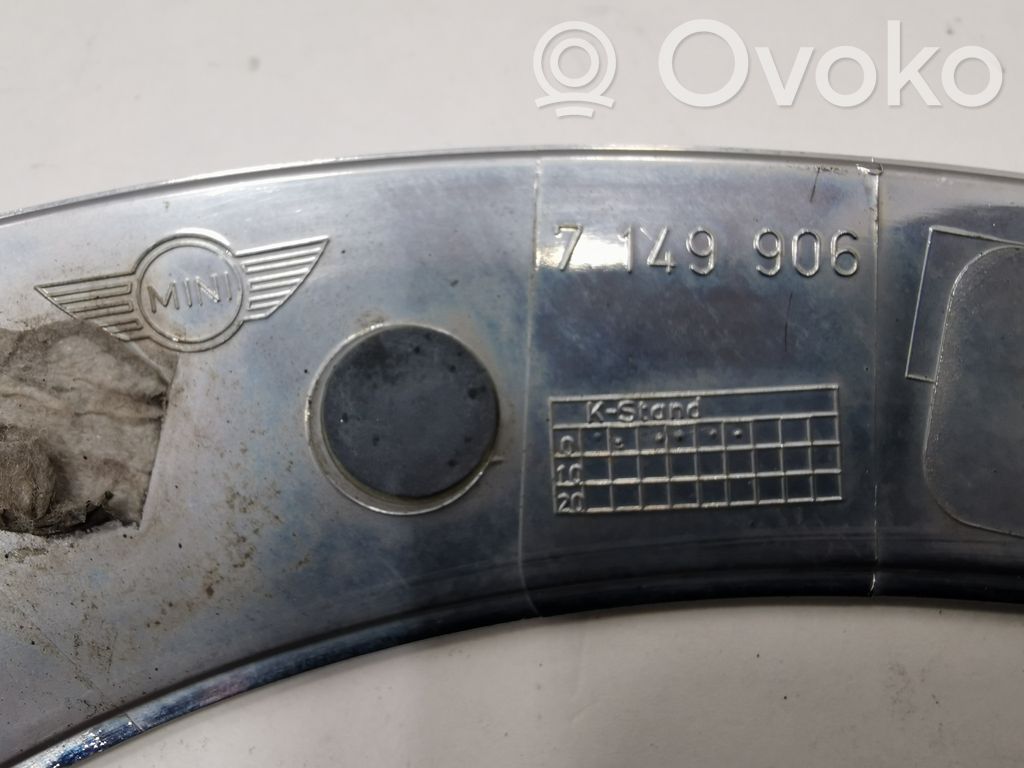 Priekšējā luktura dekoratīvā apdare