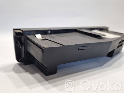 Air conditioning / climate control / interior heating control unit (in the passenger compartment)