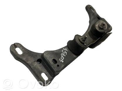 Transmission mounting bracket