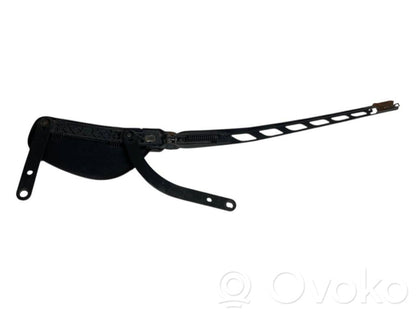 Priekšējā loga tīrītāja kājiņa