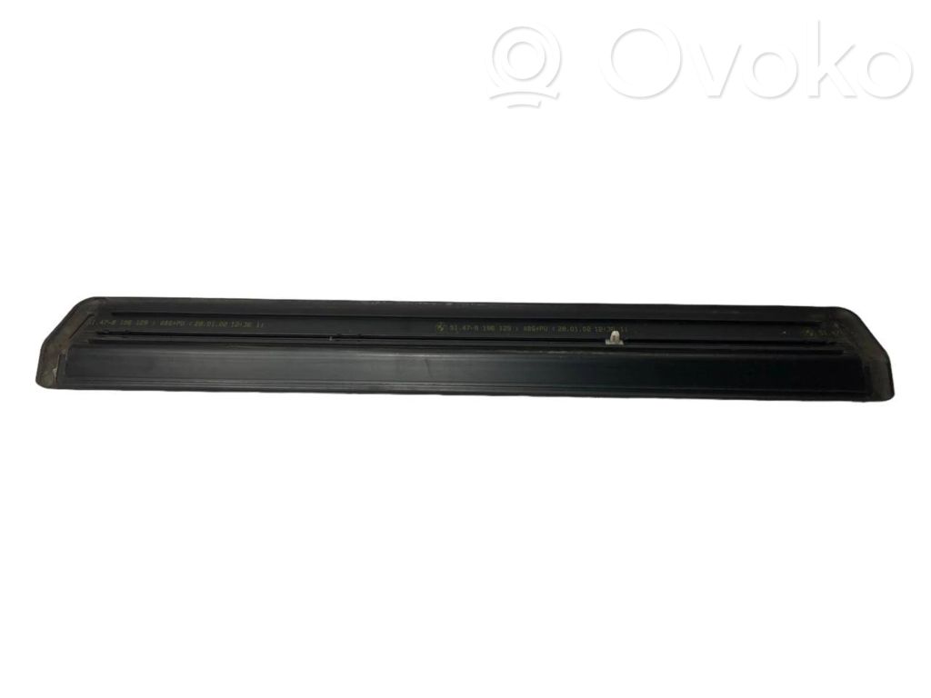 Front sill trim (inner)