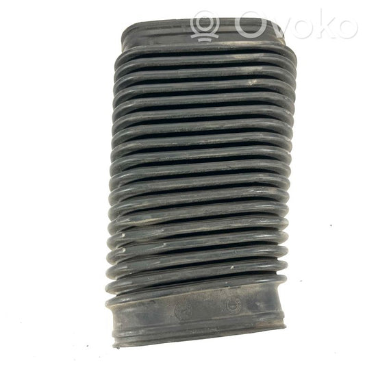 Air intake duct details