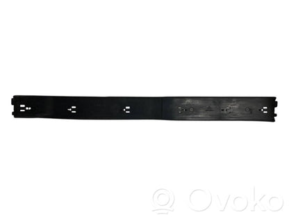 Vidusdaļas apakšas aizsargs