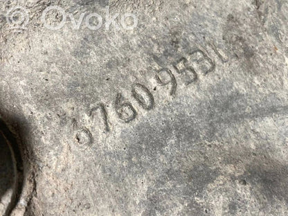 Priekšējā riteņa rumbas vārpstas šarnīrs (stupica, capfa)