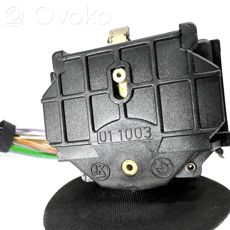 Pagrieziena signālu / lukturu sviria