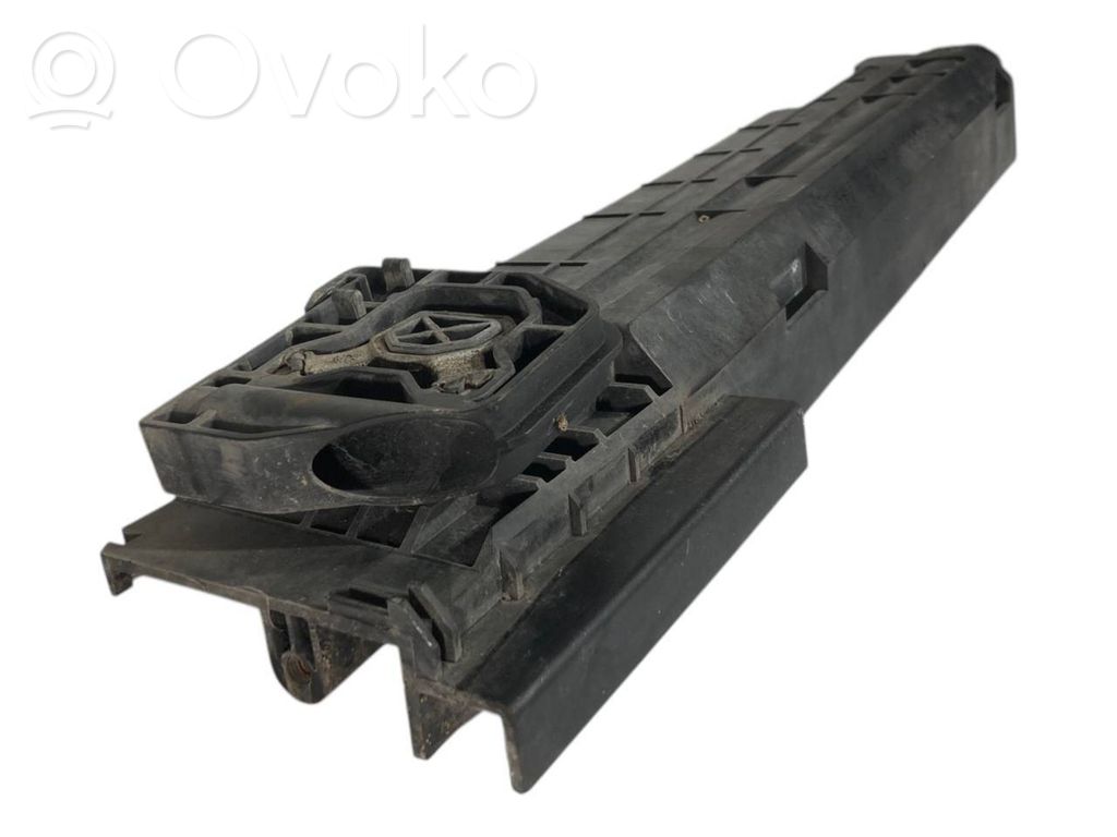 Боковая панель радиатора (телевизор)