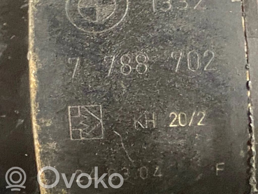 Degvielas filtra sildītājs