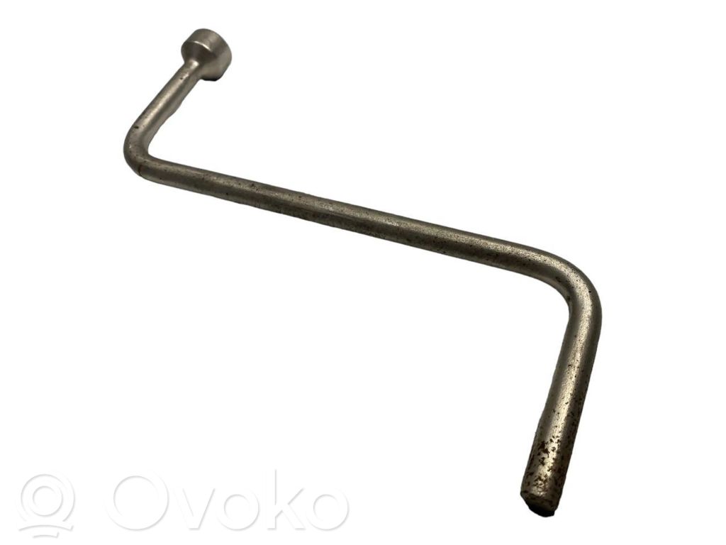 Riteņu uzgriežņatslēga