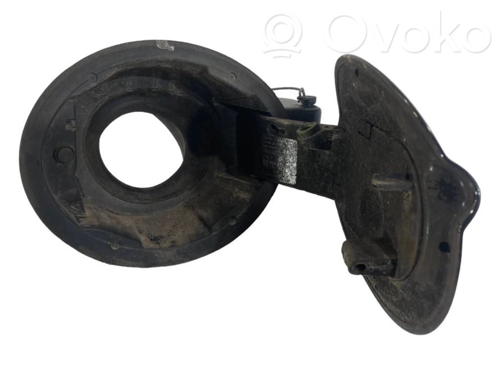 Крышка топливного бака