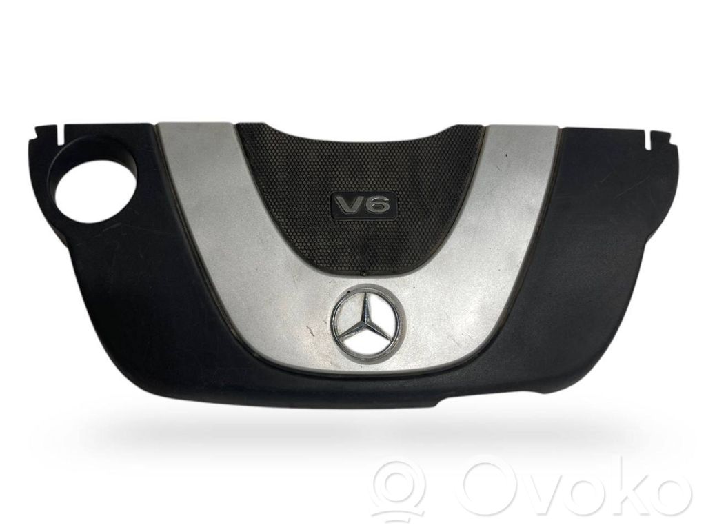 Engine cover (decorative trim)