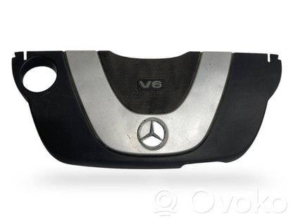 Engine cover (decorative trim)