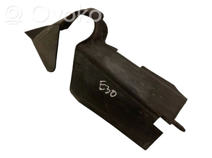 Cita veida dzinēja nodalījuma detaļa