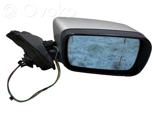 Mirror (electrically controlled)