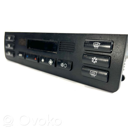 Air conditioning / climate control / interior heating control unit (in the passenger compartment)