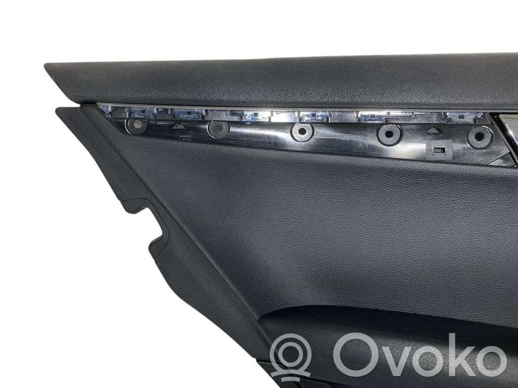 Обивка задней двери