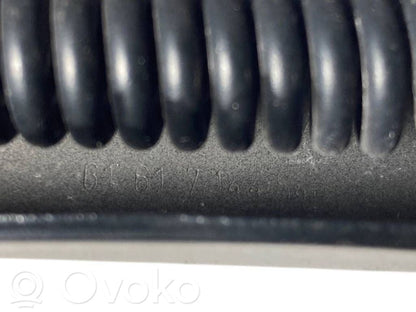 Priekšējā loga tīrītāja kājiņa