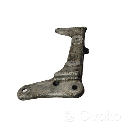 Transmission mounting bracket