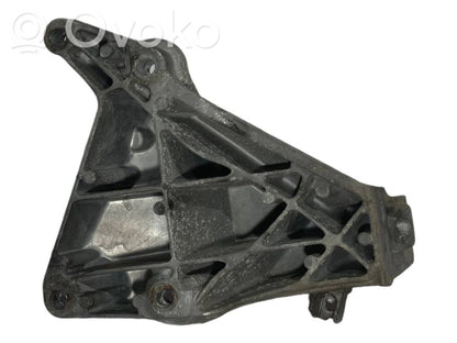 Dzinēja nostiprināšanas stiprinājums-kronšteins