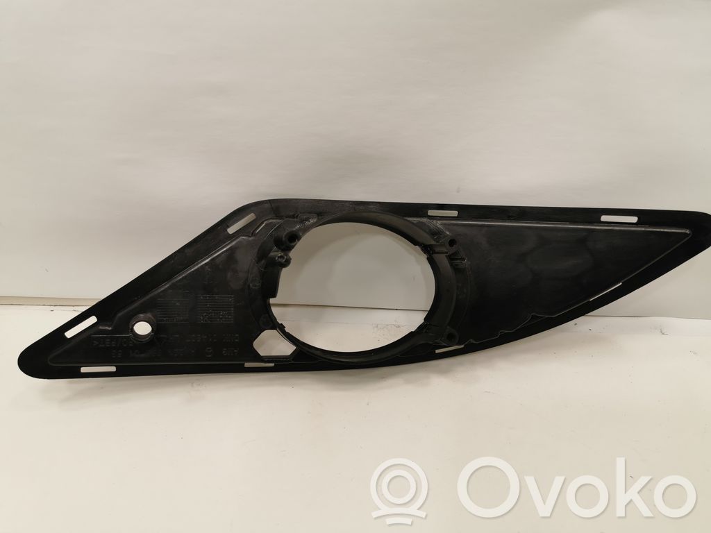 Apakšējais režģis (trīsdaļīgs)