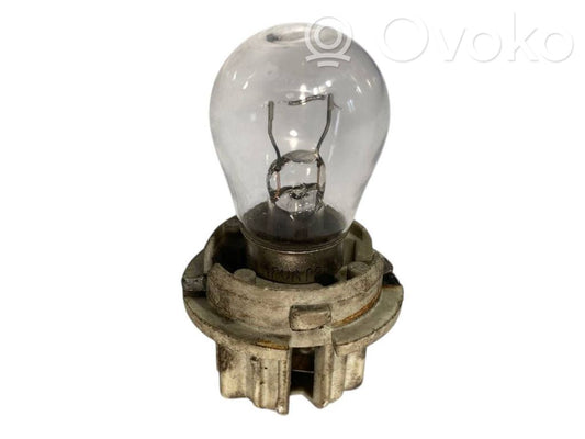 Aizmugures spuldzes vāka turētājs