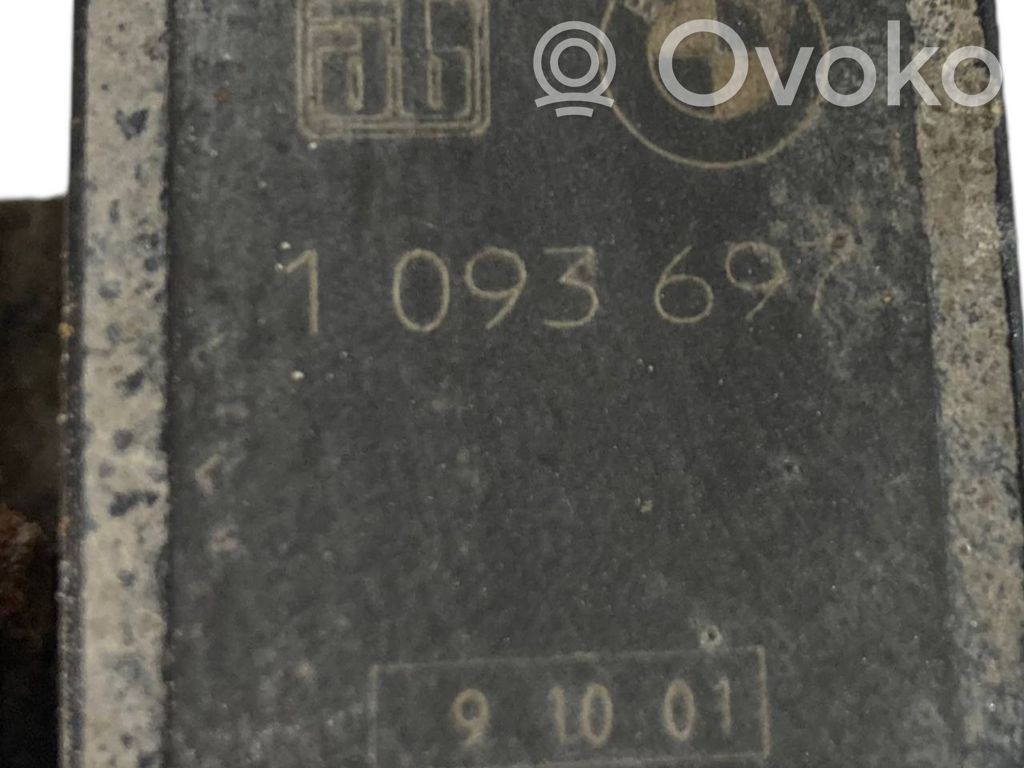 Augstuma sensors (priekšējo lukturu)