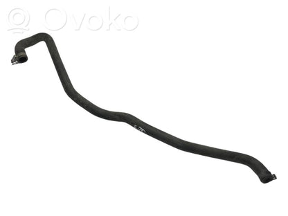 Caurulīte (-es) / šļūtene (-es)