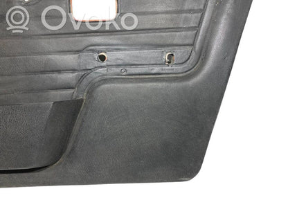 Priekšējo durvju apdare