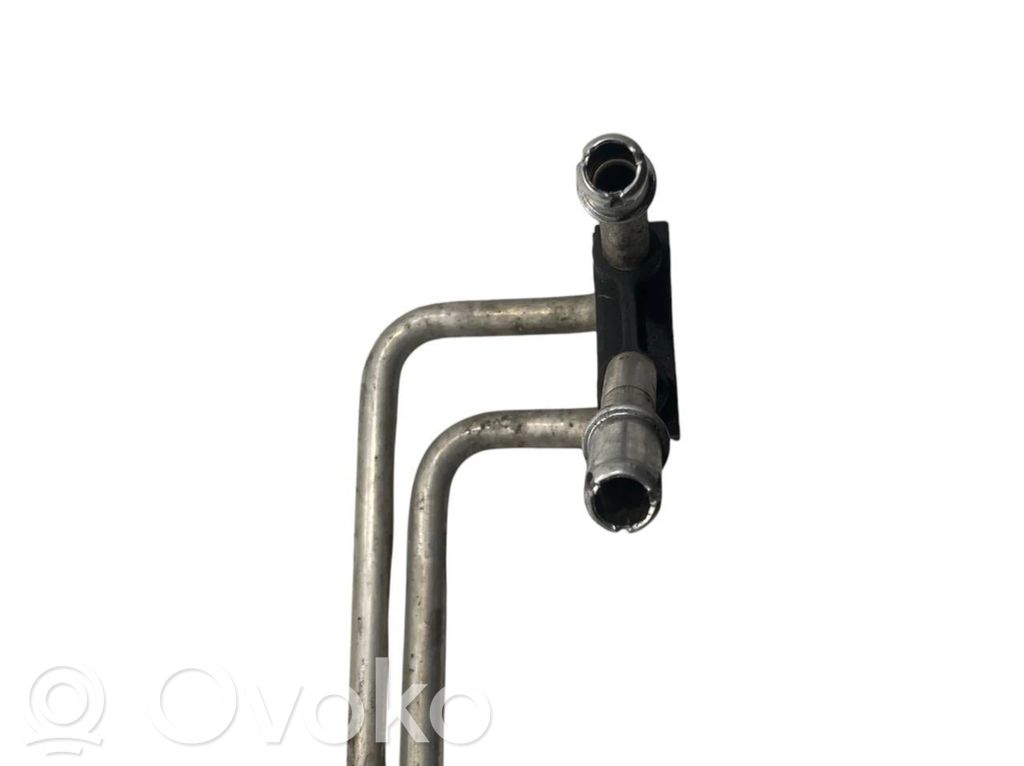 Stūres pastiprinātāja šļūtene (-es) / caurulīte (-es)