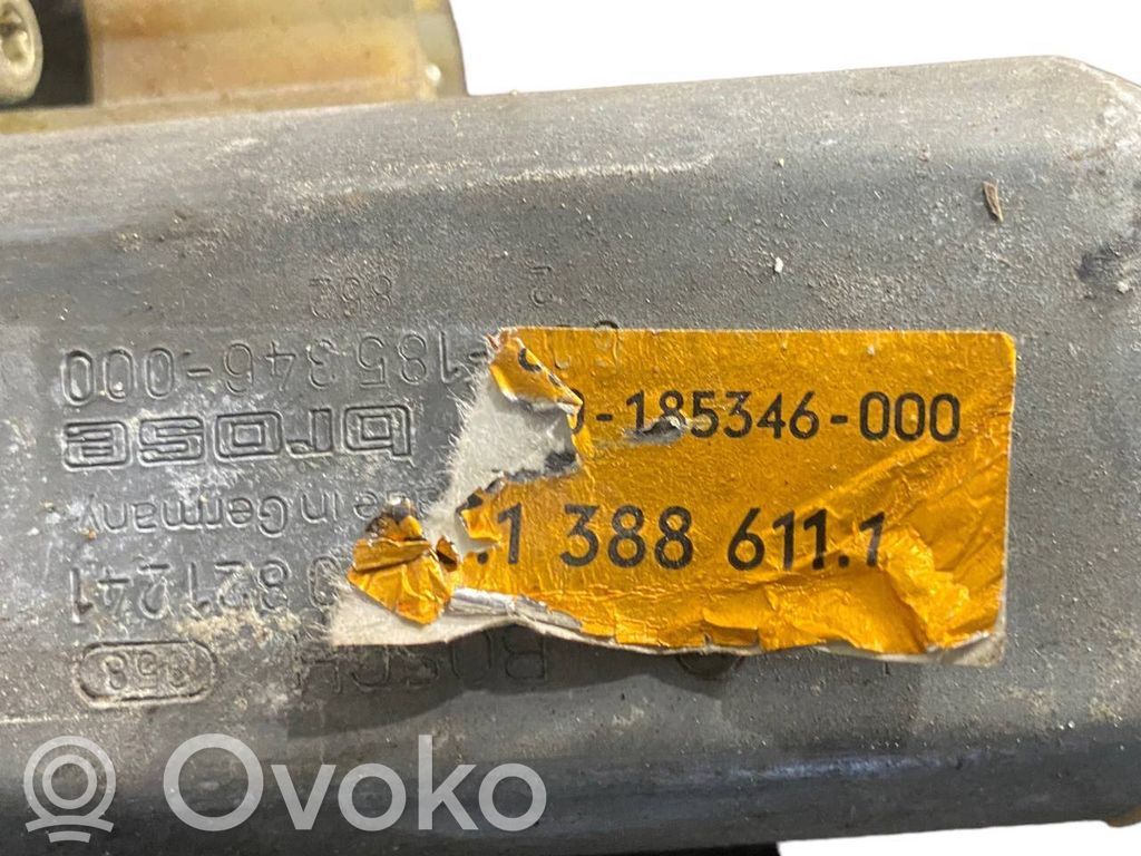 Priekšpusē elektriskā loga pacelšanas mehānisma komplekts