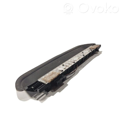 Papildu bremžu signāla lukturis