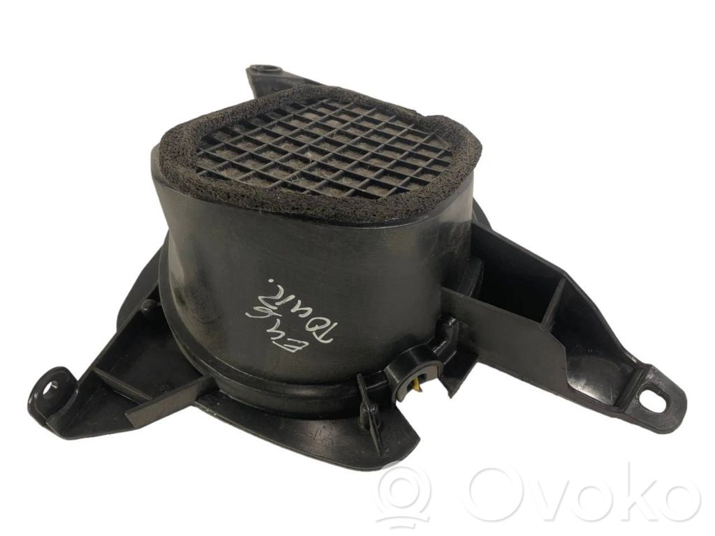 Динамик(и) в передней двери