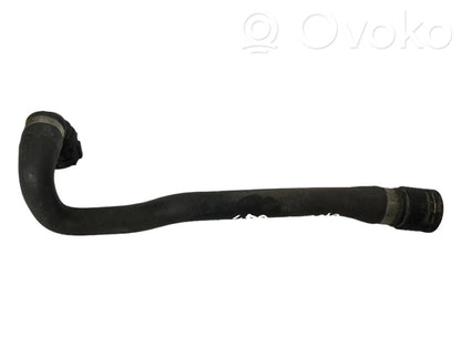 Caurulīte (-es) / šļūtene (-es)