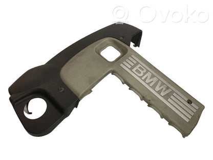 Dzinēja pārsegs (dekoratīva apdare)