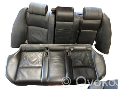 Aizmugurējais sēdeklis