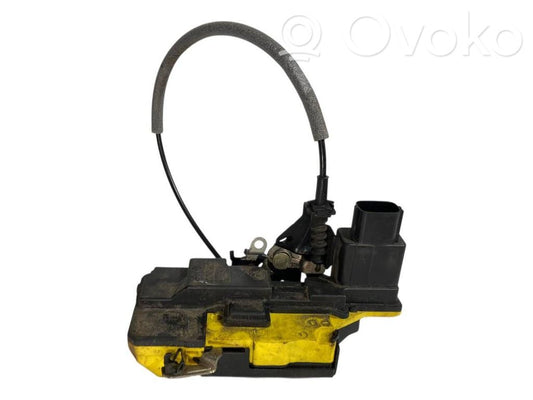 Aizmugurē slēdzene