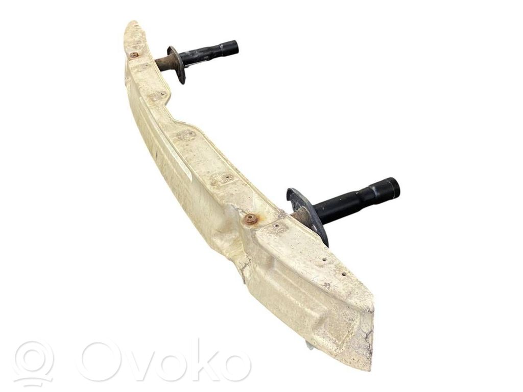 Aizmugurē bampera balka