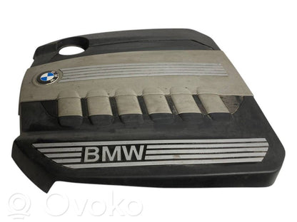 Крышка двигателя (декоративная отделка)