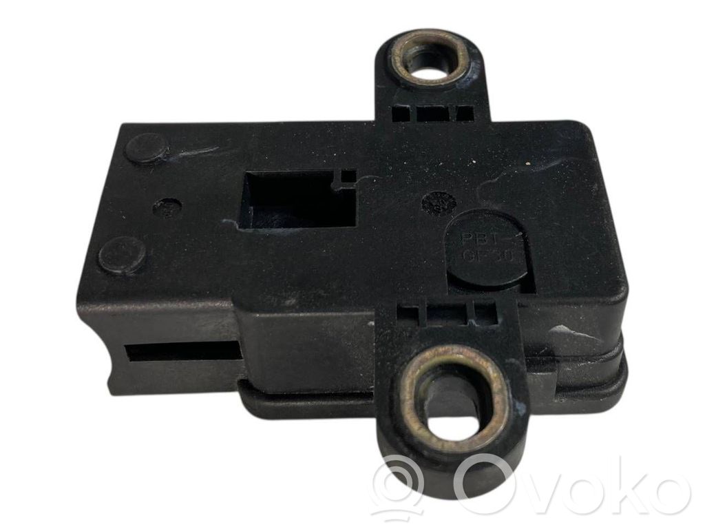 ESP (elektroniskās stabilitātes programmas) sensors (paātrinājuma sensors)