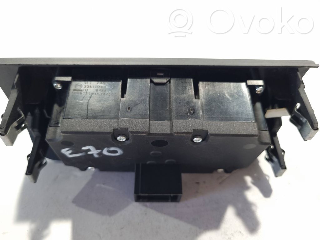 Headlight switch
