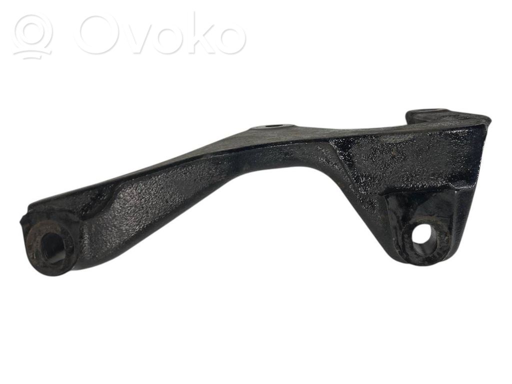 Dzinēja nostiprināšanas stiprinājums-kronšteins